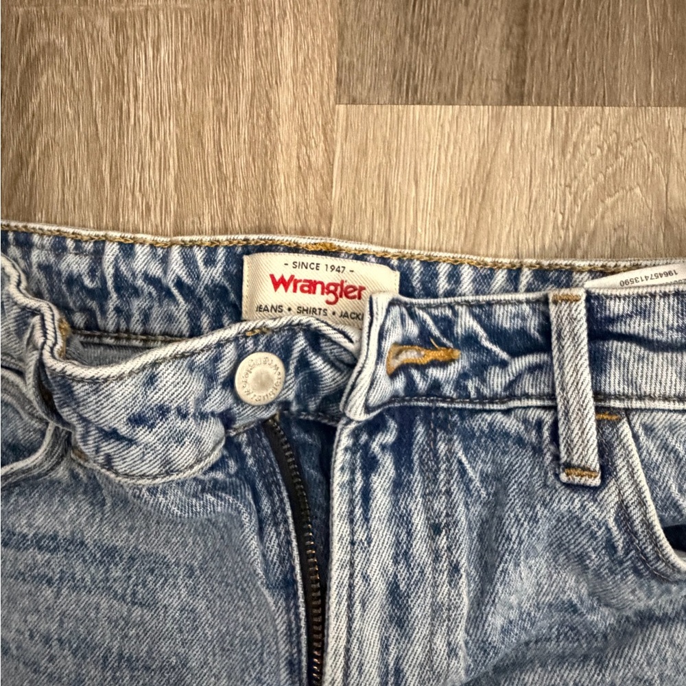 Wrangler Women's Classic Blue High Rise Jeans